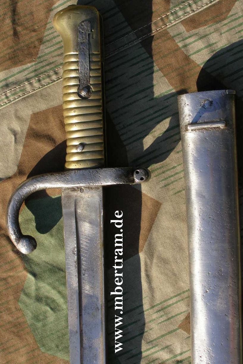 Französisches Chassepot-Bajonett M 1866 mit Scheide