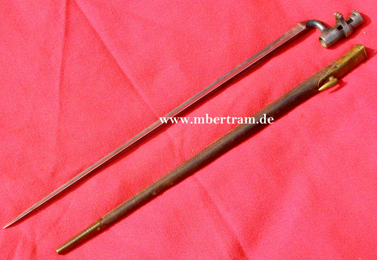 Englisches Socket Bayonet, Pattern 1876 mit Lederscheide