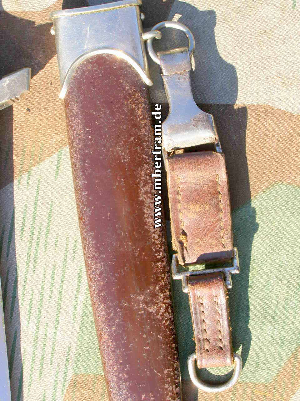 11995-10