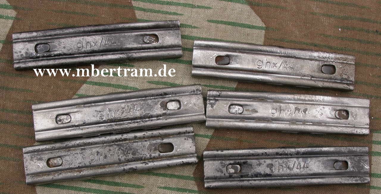 6 Ladestreifen f. K 98 Patronen, gleicher Hst., Jahr "ghx 44"