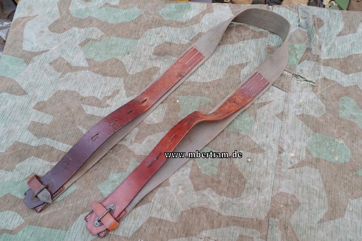 Wehrmacht Trageriemen zu Magazintaschen für MG 13, Herstellermarke 1933