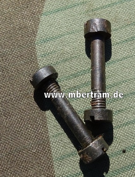 Paar MG 42 Griffschalen Schrauben