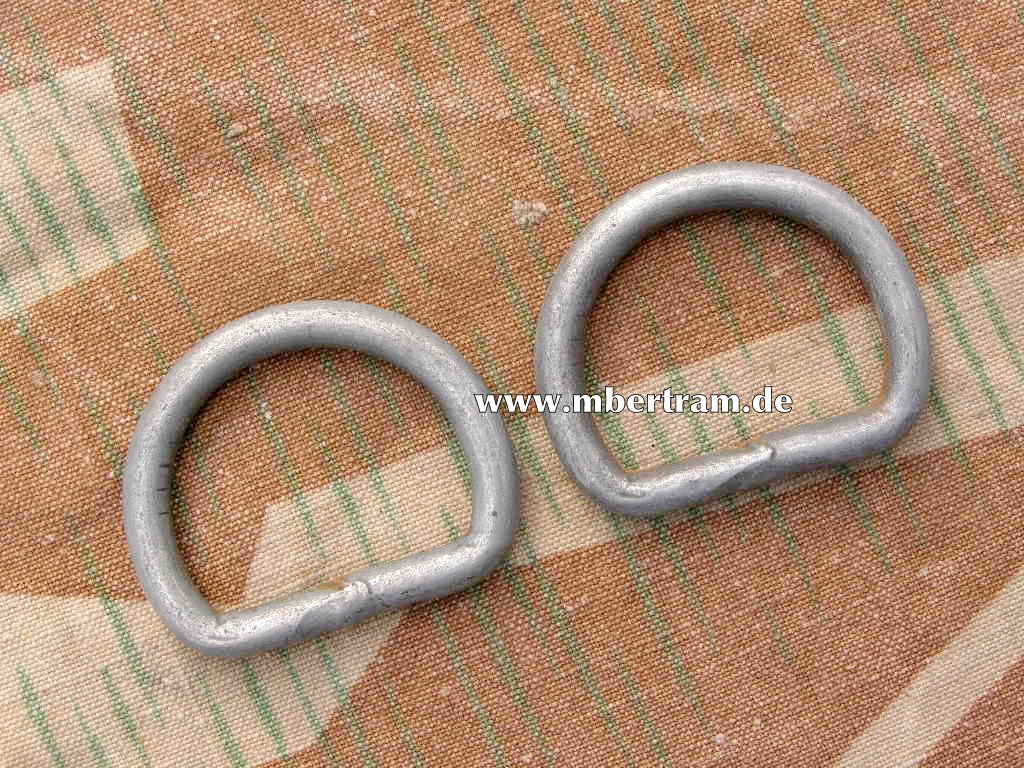 Wehrmacht / Waffen SS :2x große Eisen D- Ringe 1943