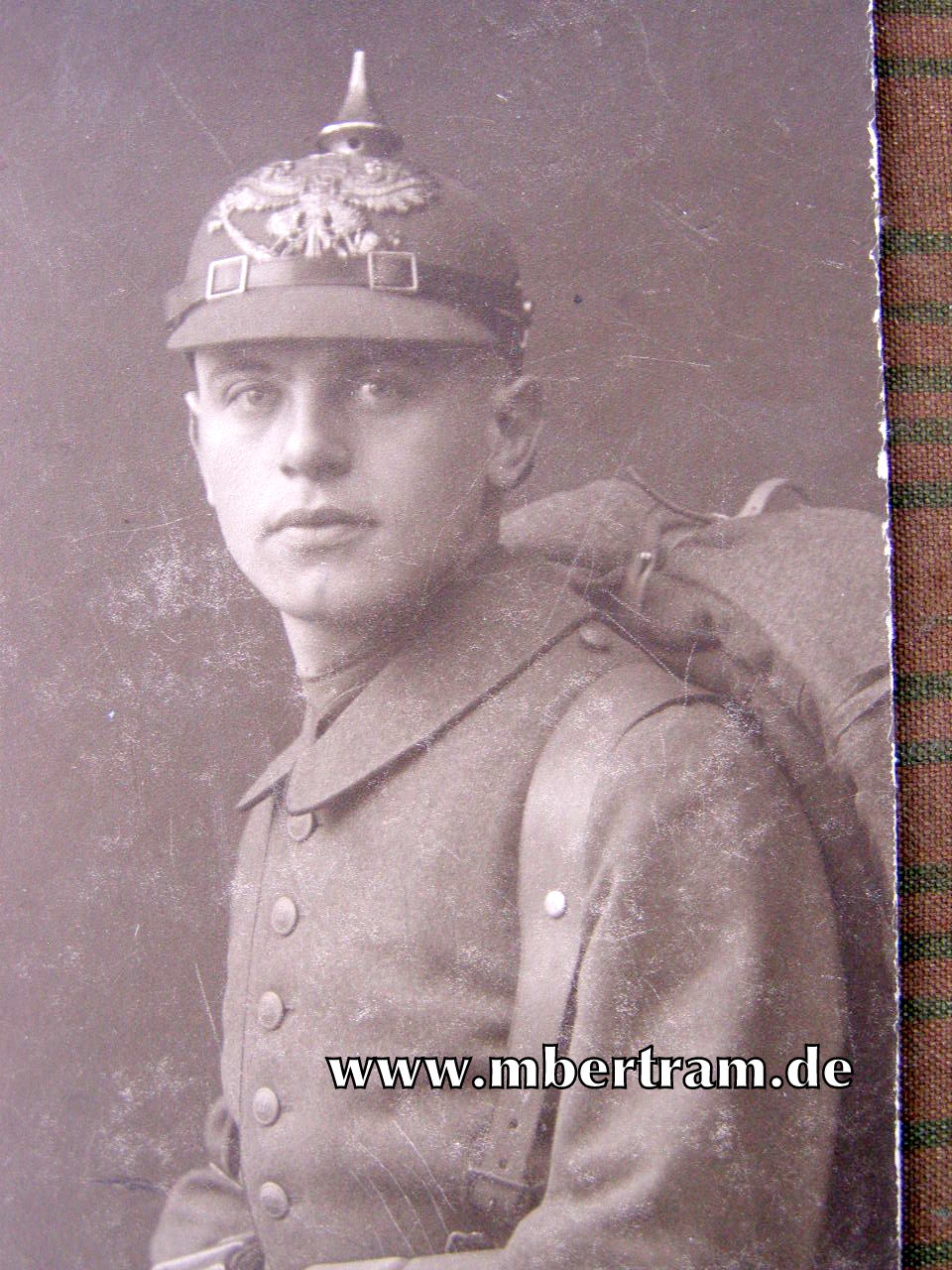 1.WK, feldgraue Uniform, Filz Pickelhaube, Mantel, Gepäck...