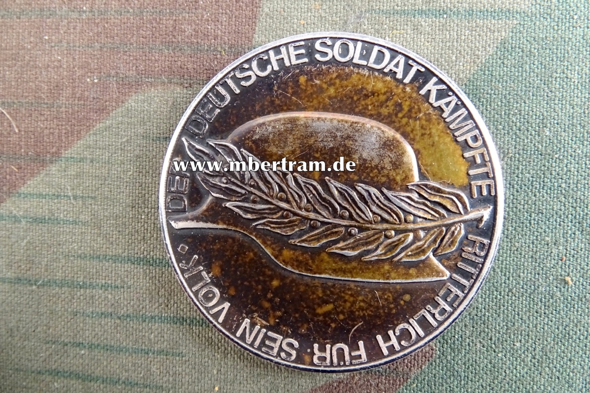 Gedenkmedaille " Der deutsche Soldat kämpfte ritterlich für sein Volk"